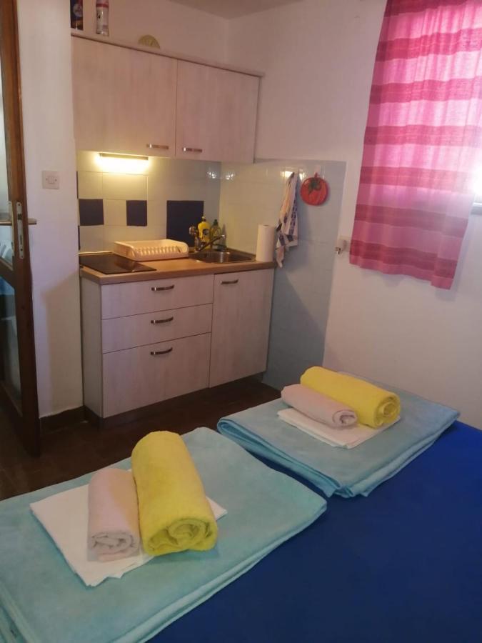Apartmani Rosanda 2 Petrcane Εξωτερικό φωτογραφία
