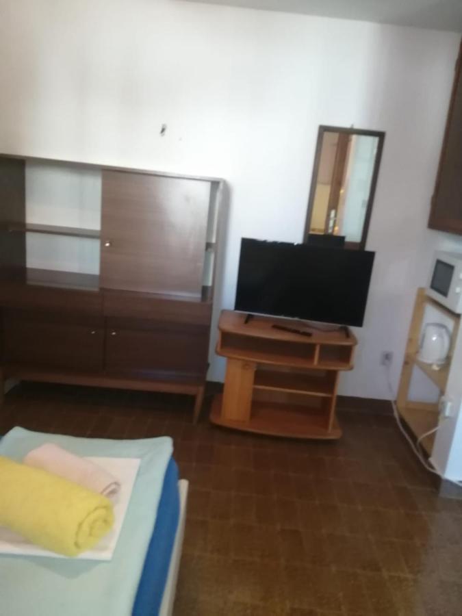 Apartmani Rosanda 2 Petrcane Εξωτερικό φωτογραφία